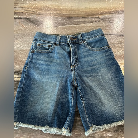 Boys Bundle Set of 2 Shorts- Red Stretch and Denim Shorts Size 5! - Picture 8 of 10